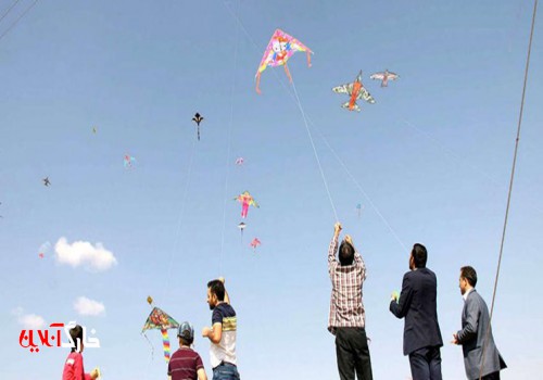 بادبادک‌ها در آسمان خورموج به پرواز درآمدند