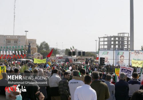 حضور گسترده جوانان و داوطلبان جمعیت هلال احمر بوشهر در راهپیمایی