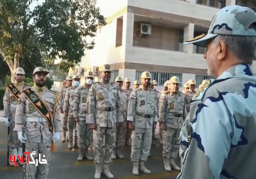 رجزخوانی سرباز وظیفه در حضور فرمانده مرزبانی فراجا