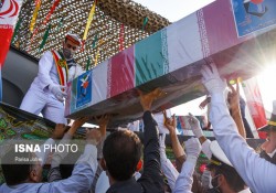 امیدوارم کشور با حضور پربرکت شهدا در مسیر اقتدار، عزت و افتخار حرکت کند