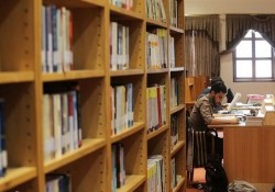 کتابخانه‌های عمومی با رعایت پروتکل‌های بهداشتی بازگشایی شد