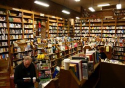 شیوع کرونا و افزایش فروش کتاب در بازارهای آمریکا و انگلستان