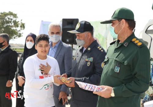 آیین افتتاحیه اردوی مجازی راهیان نور دانش‌آموزی استان بوشهر در جزیره خارگ برگزار شد